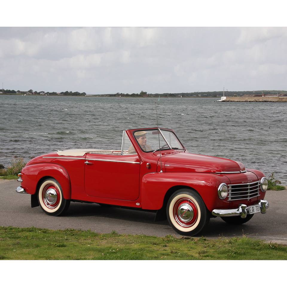 IndaCarVolvo's tweet photo. Solo algunos afortunados se han cruzado con este singular descapotable. ¿Has sido tú? #tbt #PV445 #VintageVolvo http://t.co/Apwx7P87Rw