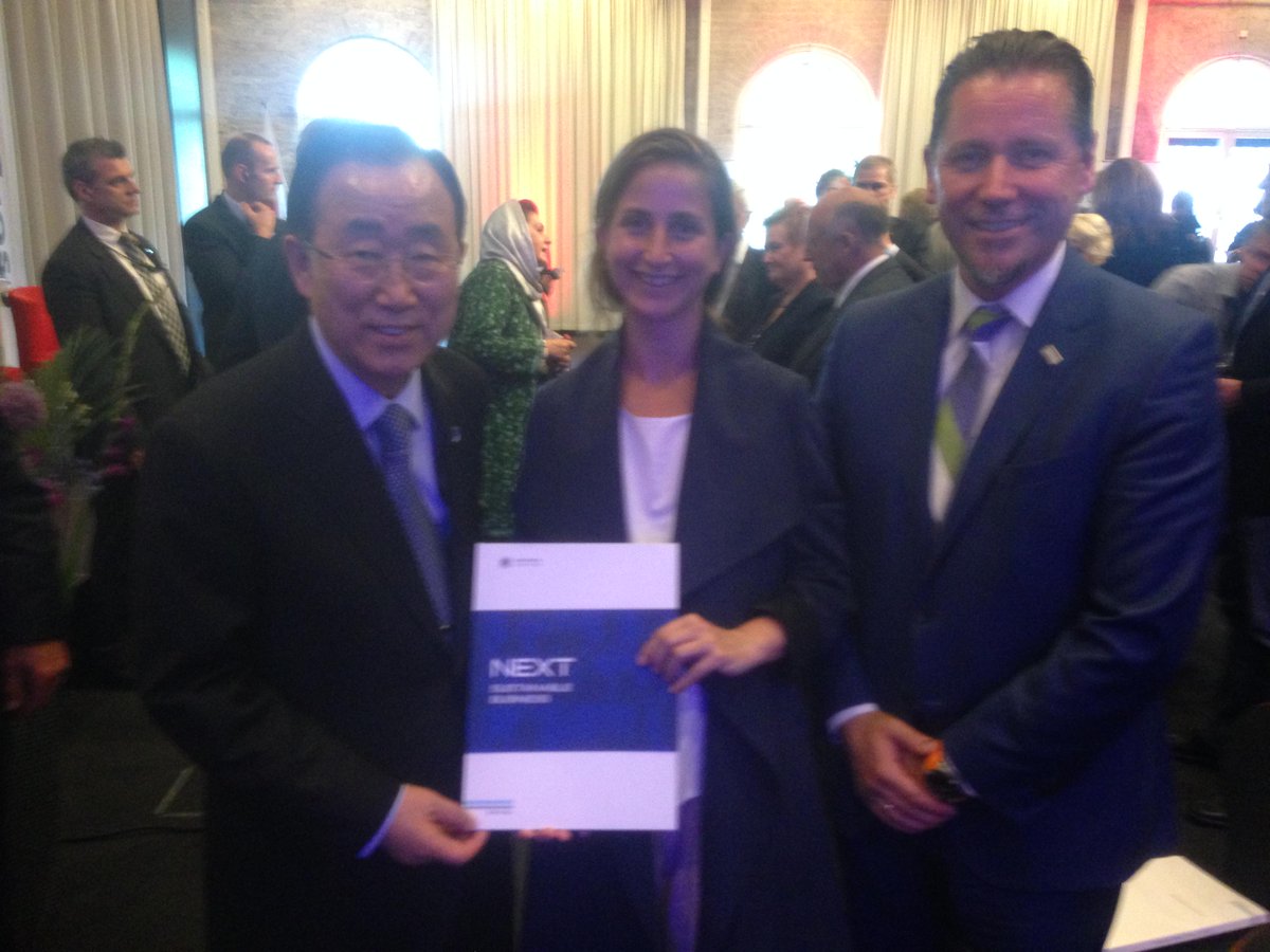 DNV_Group's tweet photo. .@rodekorsnorge hosted #UN Sec-Gen Ban Ki-moon to discuss @DNVGL's #globalcompact15 report #corporatesustainability http://t.co/VGVjnSjJfh
