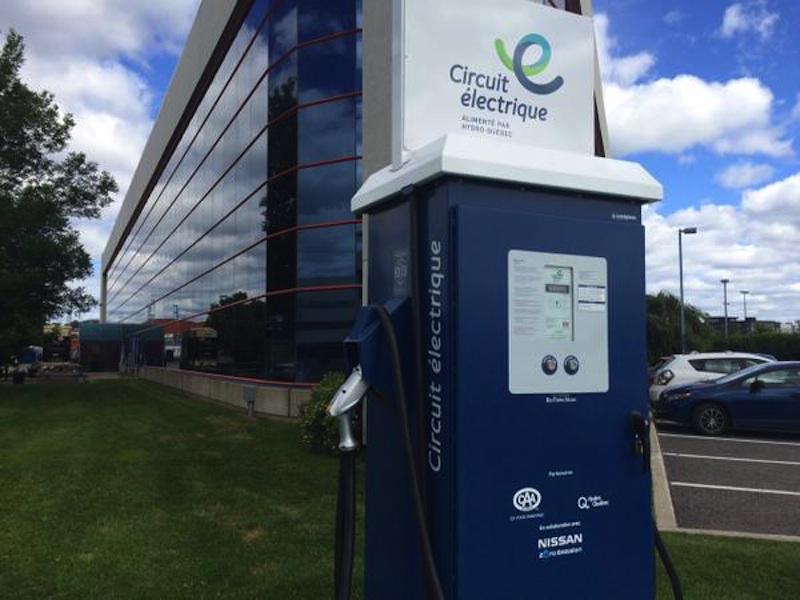 MobiliTDurable's tweet photo. #Montréal veut devenir un leader mondial en matière d'#électrification des #transports http://t.co/BW5JRxeGod http://t.co/msv4lsOf8Y