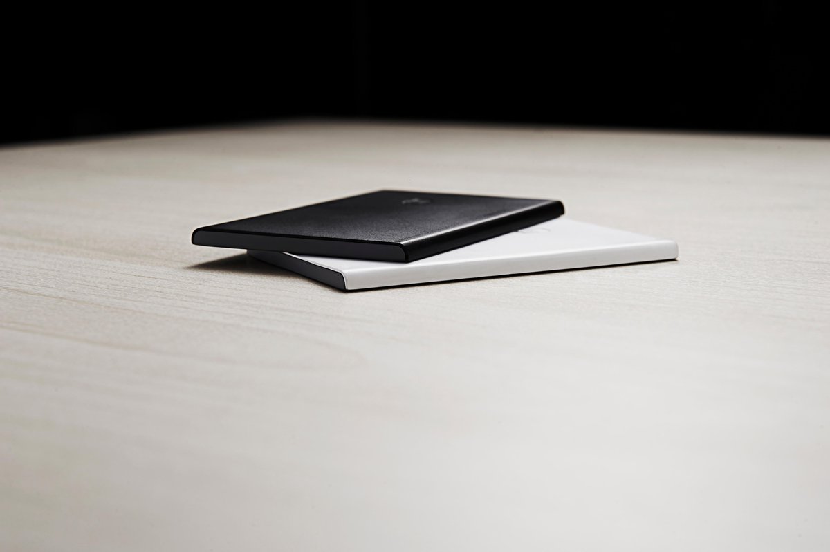 PieceSmartgears's tweet photo. #DualSimSolution #ThinnestProduct #NewProduct http://t.co/LnQxCDtFZM