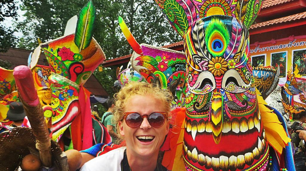 XstaticWorld's tweet image. #NOTETOSELF – LETTERS FROM THE PHI TA KHON FESTIVAL – THAILAND xstaticworld.com/2015/07/07/not…