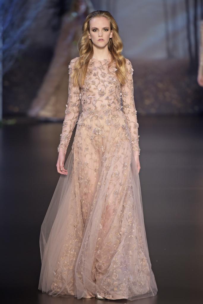 MANDPMODELS's tweet photo. TRIPLE WHAMMY! Check out #NewFaces #Jules and #LauraW walking for @ralphandrusso #Couture http://t.co/FxsWuJbVp2