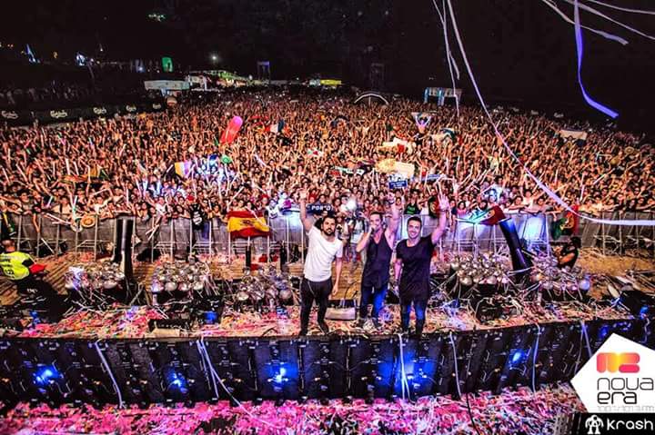 djjalext's tweet photo. Still crazy about last friday at Nova Era Beach Party *-* @dimitrivegas @likemike @UmmetOzcan http://t.co/6wSyql0ebu
