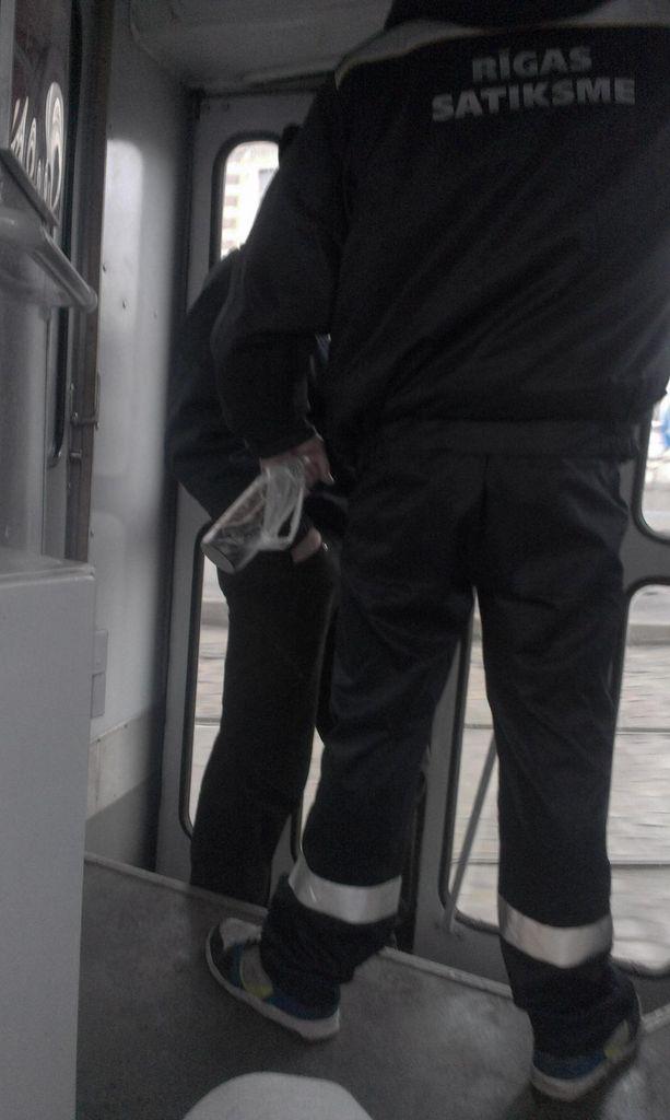 rigas_zakis's tweet photo. Vispirms ir jāierauj... http://t.co/9NMDyfyaOm