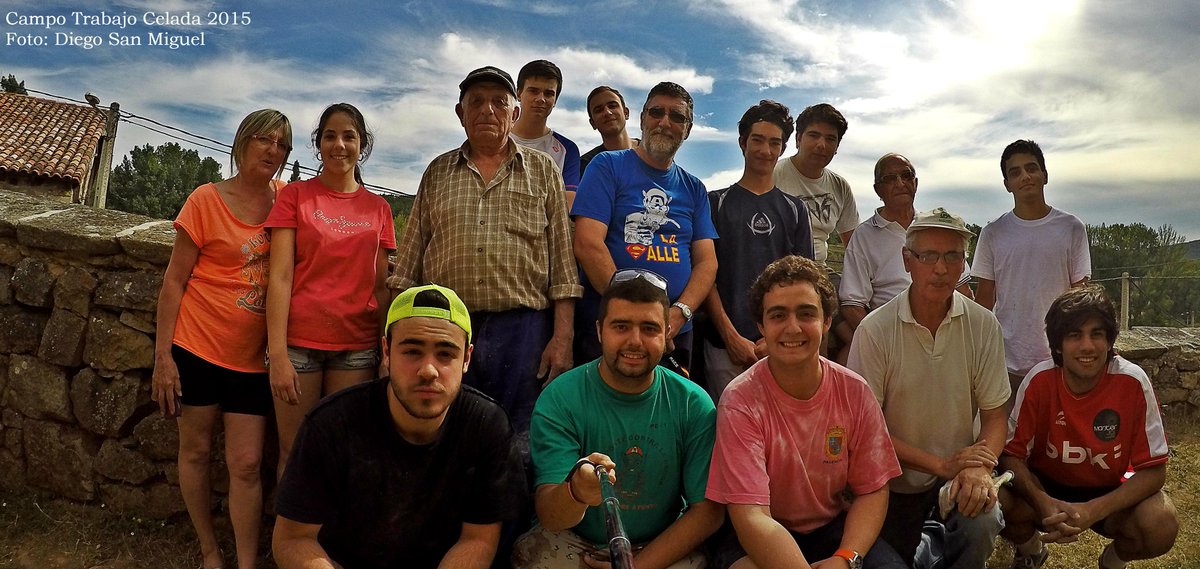 quique_r_s's tweet photo. Foto de Grupo del Campo de Trabajo del Hermano AQUILINO en Celada de Roblecedo.. Como siempre una experiencia única http://t.co/lamd8ZxRWg