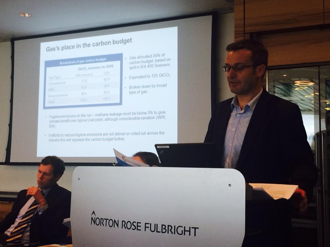 CarbonBubble's tweet photo. James Leaton:the analysis is not based on a particular #COP21 outcomes #surplusgas risk exists in low demand scenario http://t.co/VnXiejcJhf