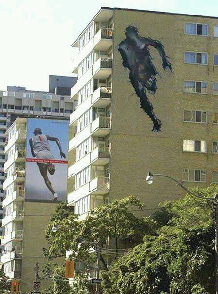 pazarlamacrm's tweet photo. Run Bolt run.
#pazarlama #marketing #creative #ads http://t.co/QIy61C0dZt