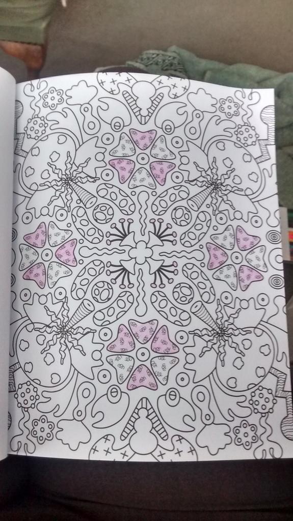 HumAnimaCIC's tweet photo. @MJCounselling You know when I last did something #creative :P Thanks to you! #rightsidebrain #WWBF http://t.co/MOfhyHA0rv