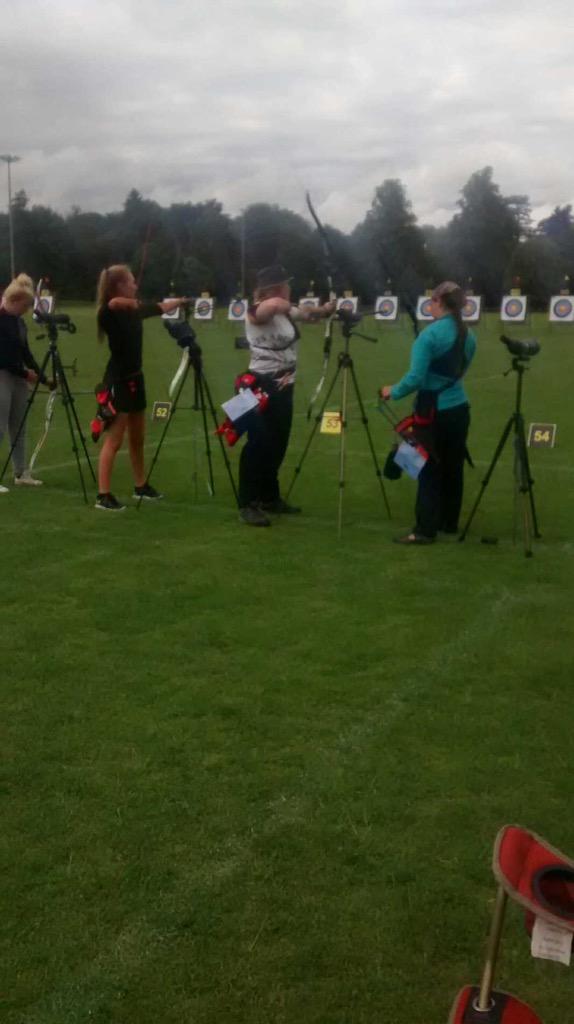 AllyMReynolds's tweet photo. @archerygb @worldarchery Thrilled with this weekend, 11 places better than last year - 7th!😄#shootingstrong#JNOC2015 http://t.co/8DT1cYjKmx