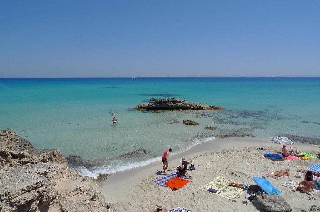 viajescom_'s tweet photo. #formentera #viajescom #viajar Un lugar mágico :) http://t.co/RrljPfOO5r
