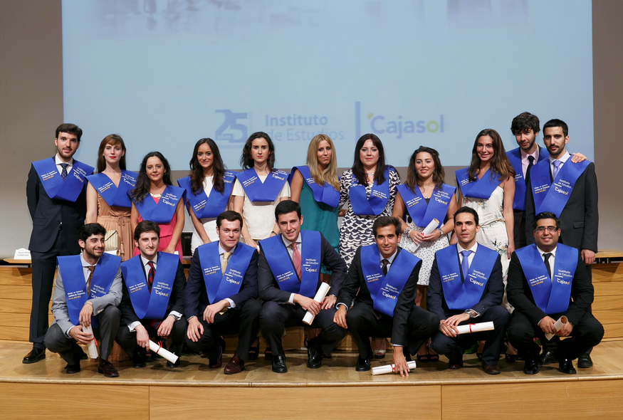iecajasol's tweet photo. ¡Felicidades a nuestros alumnos de #Máster del @iecajasol que esta tarde despiden el curso!  http://t.co/Ru1wwGC7zd http://t.co/u00aFHelDc