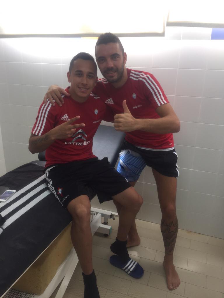 aspas10's tweet photo. Quiero felicitar al chileno Fabián Orellana por su reciente renovación 
#asisi#orellanaceleste http://t.co/DThFBrWC75