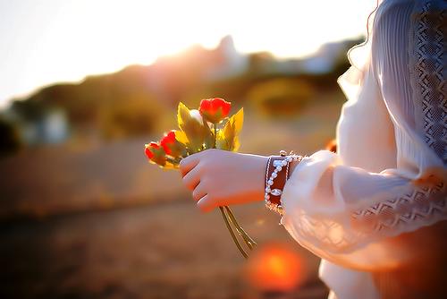 alelixir's tweet image. أمنح لنا يَ الله فرحةً لا 
                تفارق تفاصيل أيامنا أبداً '