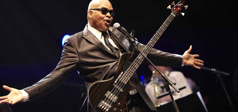 HAPPY BIRTHDAY MICHAEL HENDERSON! \"YOU ARE MY STARSHIP\" ft N. Connors.  