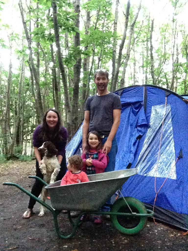 5adayMandy's tweet photo. Just back from a superb weekend camping @badgellswood. #BBQ #Outside #activelifestyles #WheelbarrowFun http://t.co/qBGox89NbA