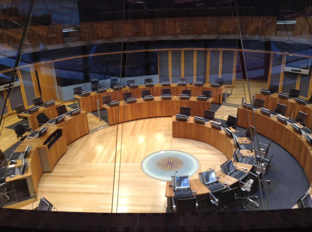 ysgolyfoel's tweet photo. 2. Tour of National Assembly @yourassembly #cardiff15 http://t.co/5FBIE1sora