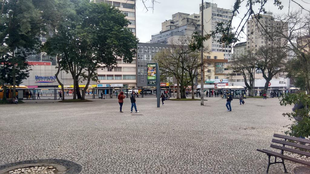 jjuniorfast's tweet photo. 13 graus..  Essa e a nossa Curitiba. http://t.co/zd8di2ZKyB