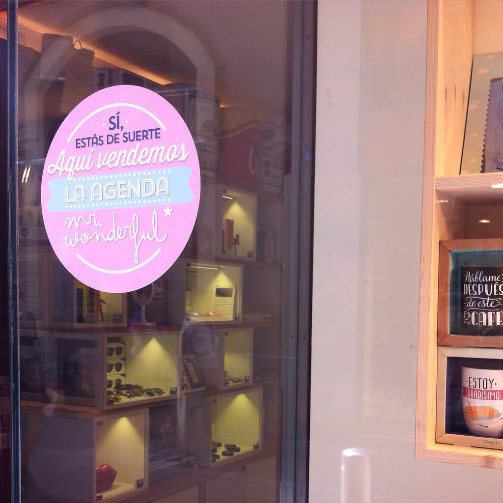 Encara no has encarregat la teva agenda <a href="/mrwonderful_/">Mr. Wonderful</a>? En una setmana la tindrem! Reserva-la amb un MP al Facebook.