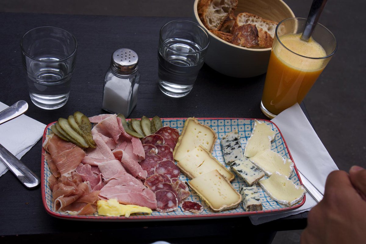 seesawsf's tweet photo. delish lunch at myrthe cantine - 10ieme paris http://t.co/bKgveUWLxl