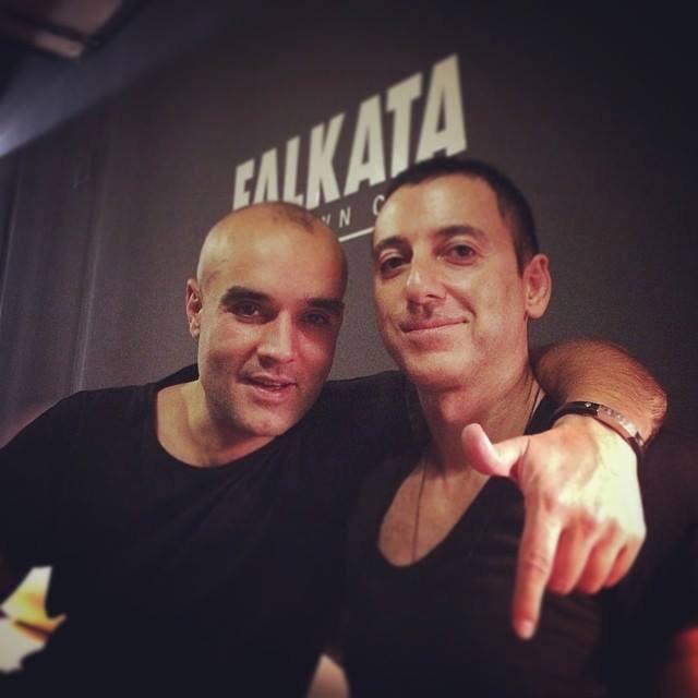 TechnoLiveSets's tweet photo. Paco Osuna (RT) - Dubfire (FAV) http://t.co/9Hrf4Xcb7a