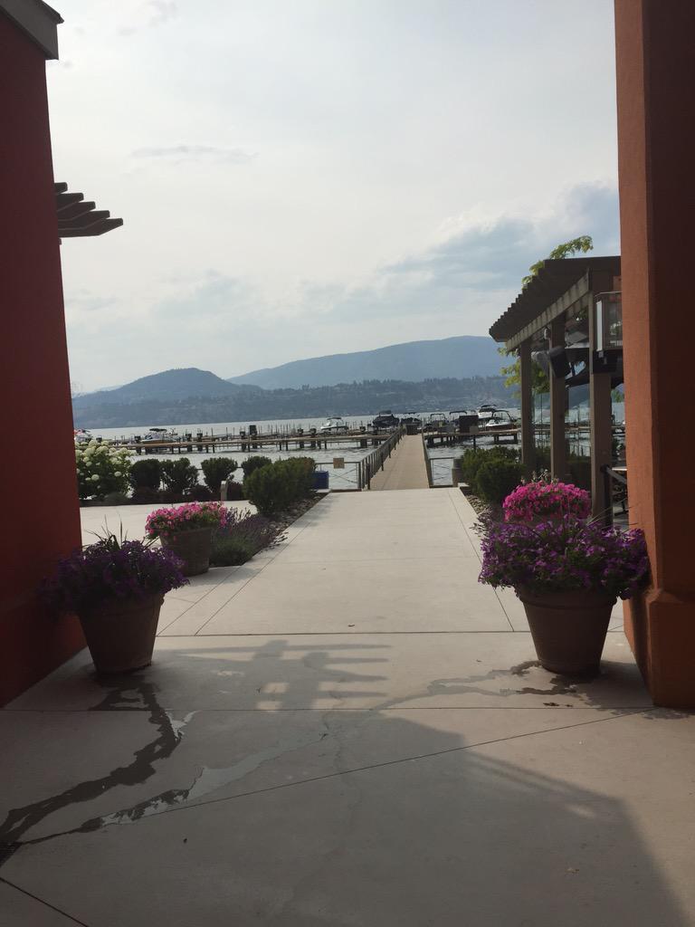 melback85's tweet photo. In #ylw enjoying the view @SmackDabManteo @remaxwesterncan orientation http://t.co/b7V7TAawT1