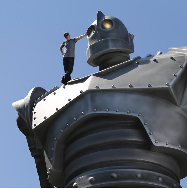 BradBirdA113's tweet image. Good to be working with an old friend. See #TheIronGiant at #SDCC &amp;amp; learn more about the #SignatureEdition #rerelease