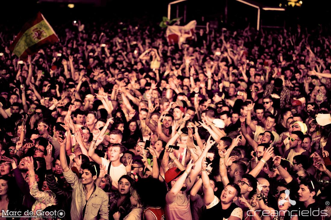 Creamfields's tweet photo. Hands up who's ready for #Creamfields2015? 🙋 http://t.co/PwkwNAddEi