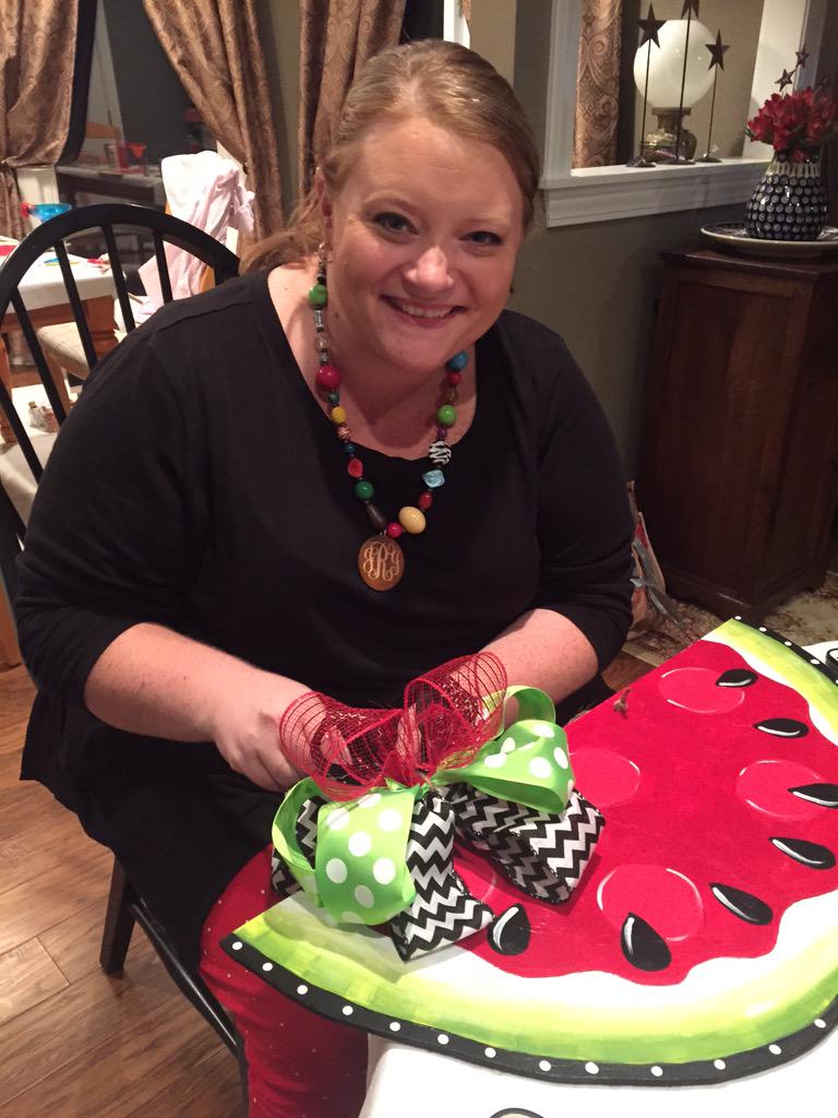 bethbellext's tweet photo. Watermelon Pinterest Party with Pals.#ideas #RealLifeSolutions http://t.co/iPEWeduXCO