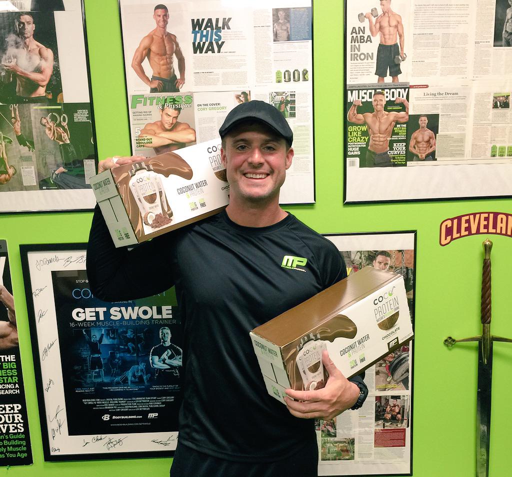 corygfitness's tweet photo. **** @CocoProtein #GiveAway #contest *****
I'm giving away 6 cases today!!!
........ Follow @CocoProtein & #RT2Enter http://t.co/ESnXnlF4pF
