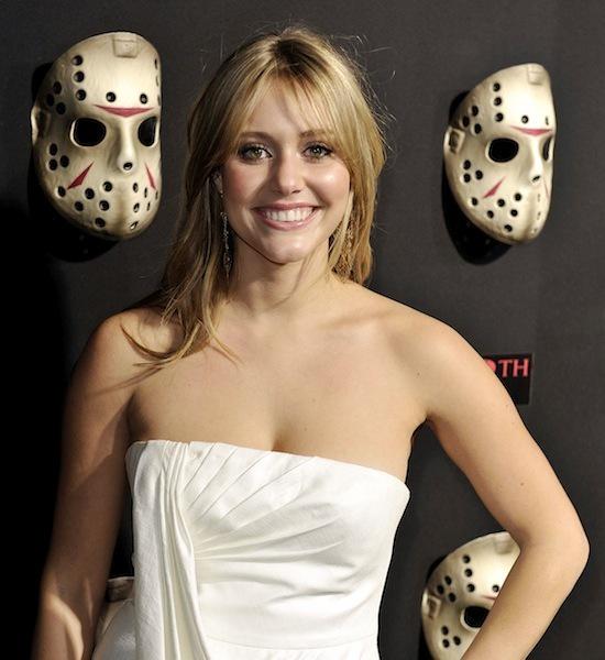 HAPPY BIRTHDAY Julianna Guill!
The 2009 actress was born this day in 1987 