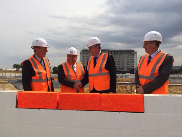GroupeADP's tweet photo. Coup d'envoi pour le futur siège d'Aéroports de Paris au coeur de l'aéroport de Paris- #CDG ! http://t.co/4oT8APCRGC