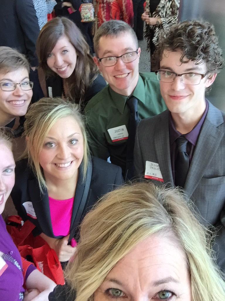 justjancaruth's tweet photo. Iowa  City 3 is having fun #HyVeeCareerDay http://t.co/xGPZES6cyR