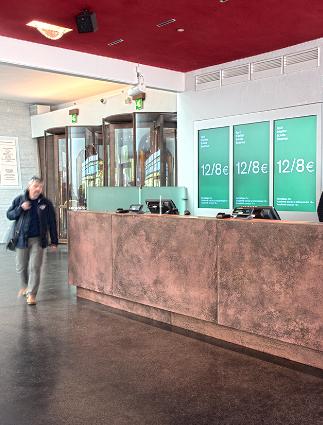 craneworksoyltd's tweet photo. Check out @KiasmaMuseum and their new digital look by Craneworks. #digitalsignage http://t.co/B9lDgVH33V