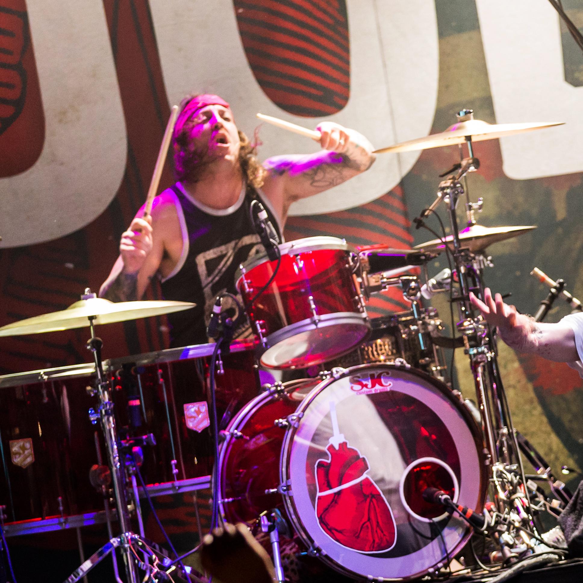  to wish Dan Whitesides of a very happy birthday! 