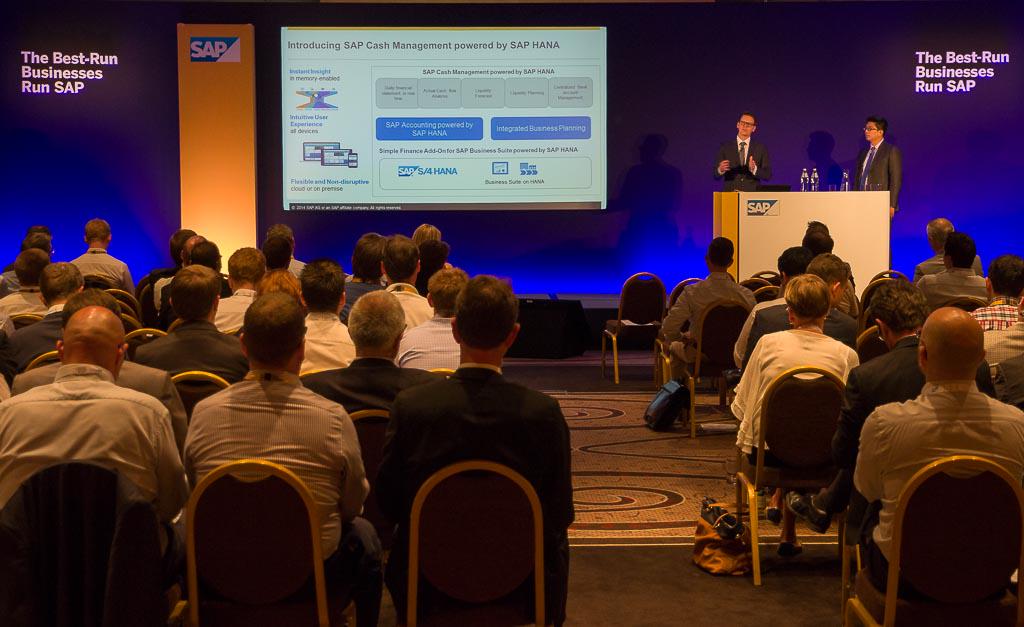 eberlebenno's tweet photo. Christian Mnich and Kai Bi about enabling Treasury Transformation at #TACookEvents #Vienna #saptreasury http://t.co/7AYcpXBGEE