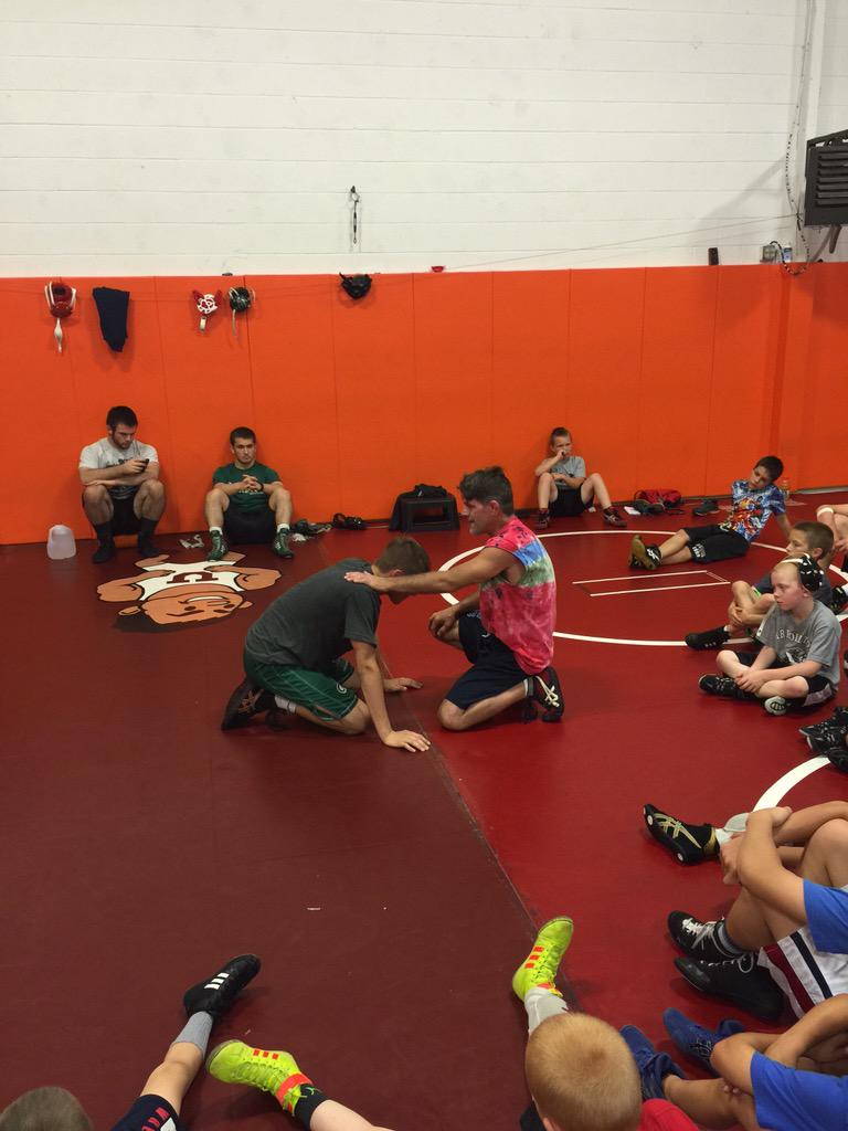 zzsmiller's tweet photo. .@BurnettTrained #frontheadlocks for #Breakfast http://t.co/3x24KwFbZ6