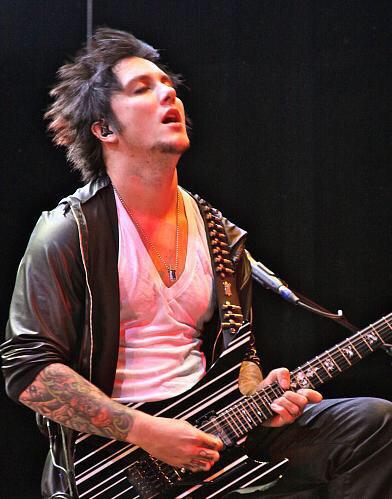 Happy Birthday the most favourite guitarist ever in my life Synyster Gates   