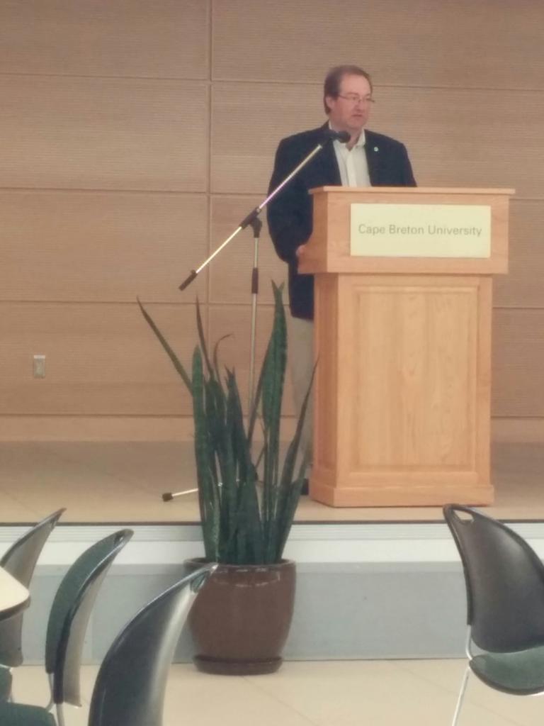 miketargett's tweet photo. .@bobpelley @innovacorp speaking at launch of #CBIFF (Cape Breton Island Futures Fund) #startup #cleantech http://t.co/adWjOERHu7