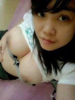 dicksterz's tweet photo. #nude #naked #boobs #pussy #fuckhard #ngentot #toket #memek http://t.co/6DzxaYpzm9