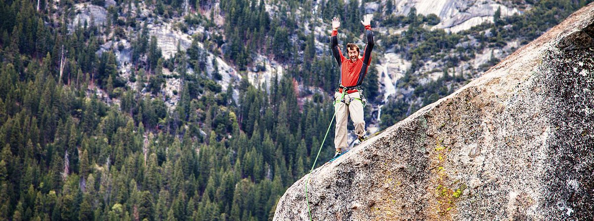 EveningSends's tweet photo. The Last Dirtbag seeks redemption in a blood-soaked quest to free El Cap in a Day #DayISent http://t.co/M7M8svVjZ3 http://t.co/yYAyC18egi