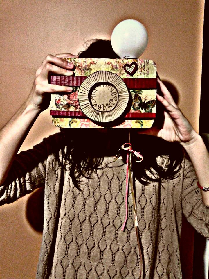 ArqBeGreen's tweet image. ECO VELADORES realizados en #carton ... #flashLamp #romantica #vintage  #ecologia  #Reciclar