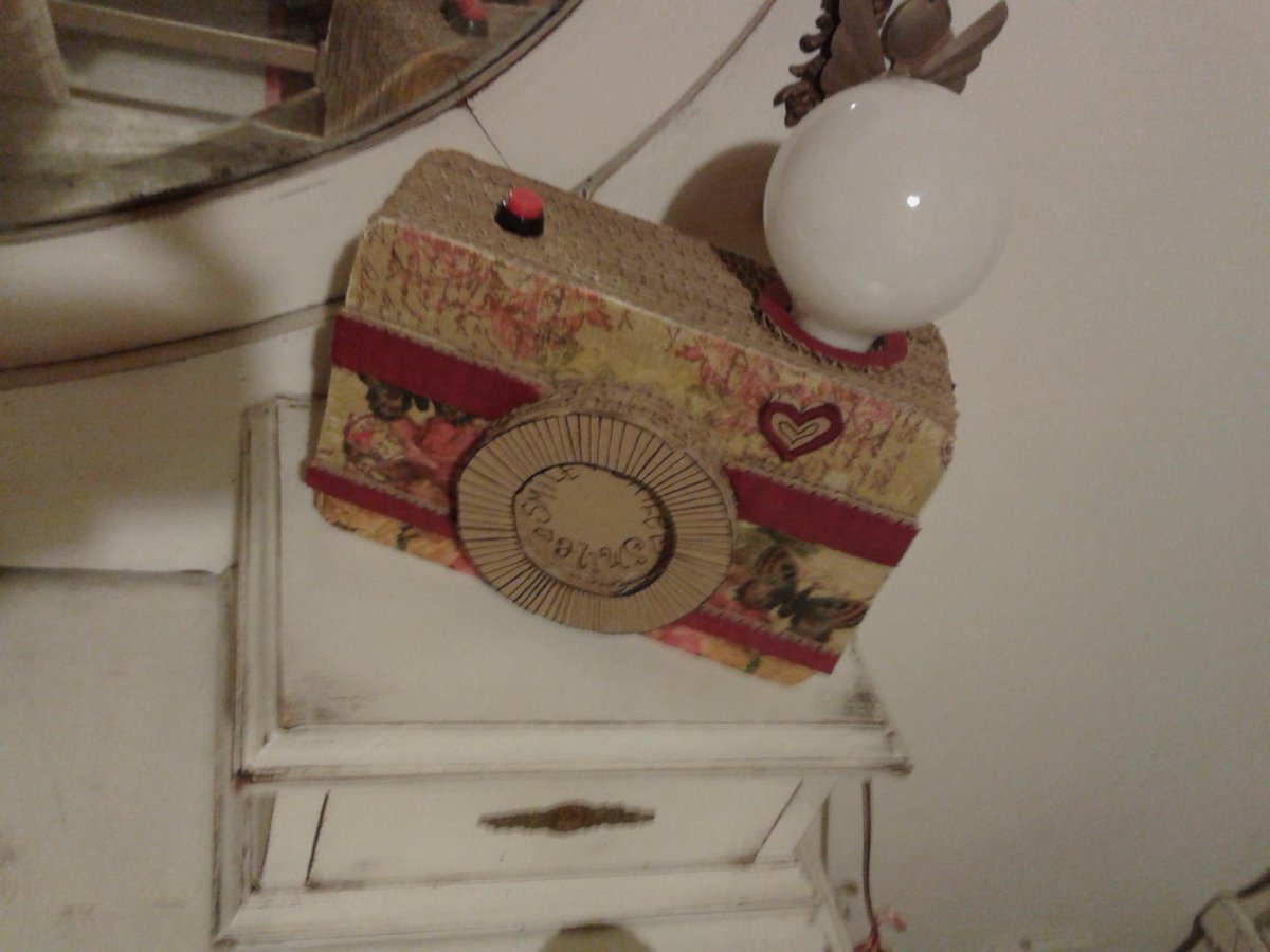 ArqBeGreen's tweet image. ECO VELADORES realizados en #carton ... #flashLamp #romantica #vintage  #ecologia  #Reciclar