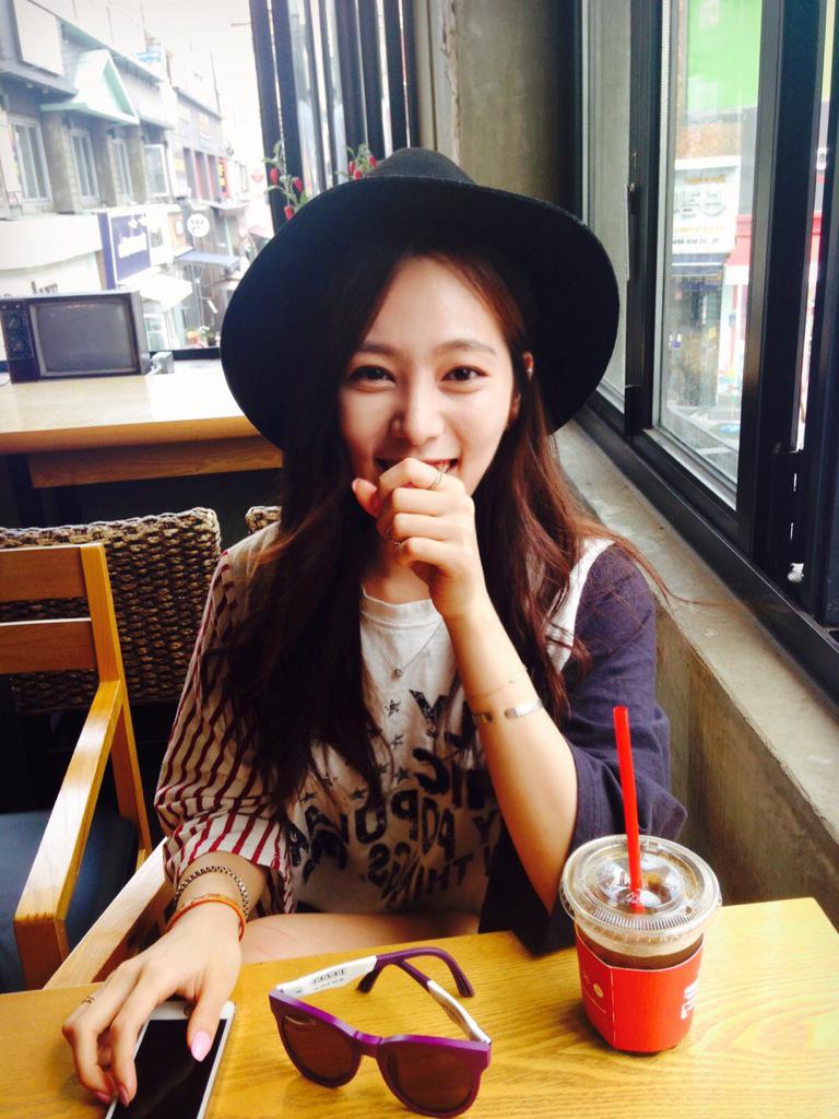 sunchuuuu's tweet photo. 😁 http://t.co/3onHYf9pOt