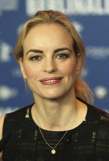 Happy Birthday to Nina Hoss (40) 