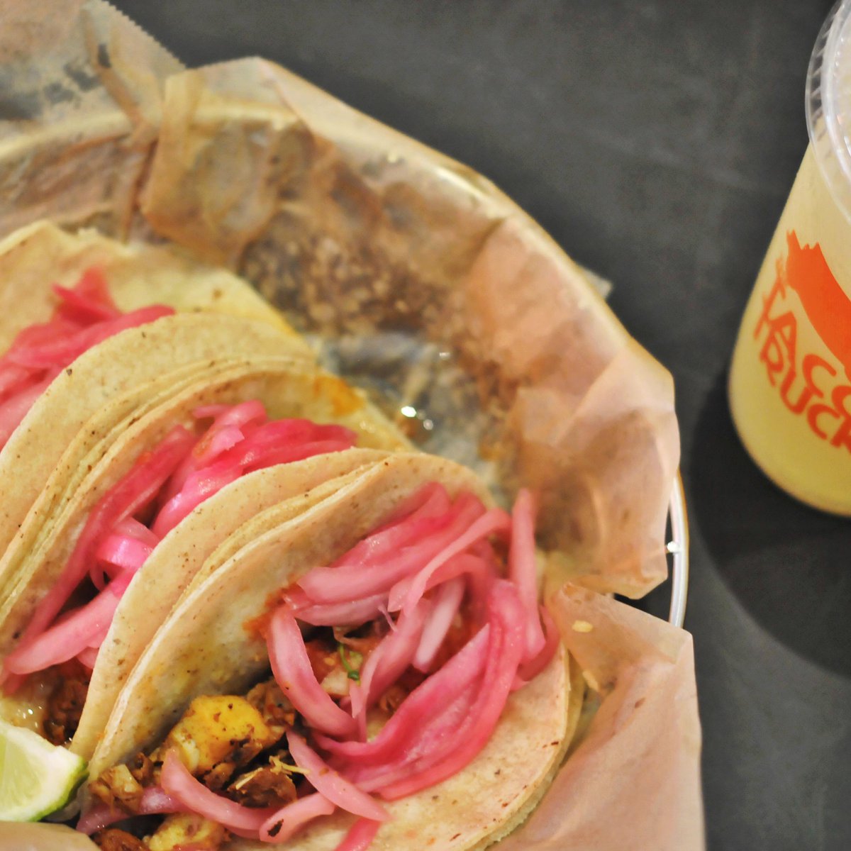 TheTacoTruck's tweet photo. Bae, It's Taco Tuesday. #ExciteYourPartnerIn4Words #eatmoretacos http://t.co/7Qv2hwNr9O