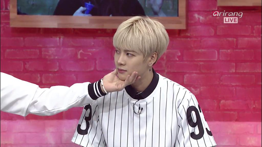 손이가..♥️ㅎㅎㅎ귀여워서미치겠네🙀💭💗ㅋ
#Markson_ASC #MarksonShow #Markson #Jark #ManduAndDimsum #GOT7