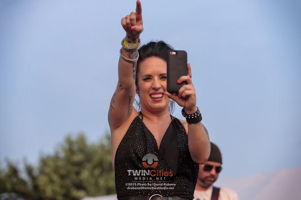 Did you see <a href="/katperkinsmusic/">Kat Perkins</a> at <a href="/aTasteofMN/">A Taste of Minnesota</a>? Review and photos at twincitiesmedia.net/blog/?p=15584. <a href="/tinderboxmusic/">Tinderbox Music</a> #drive