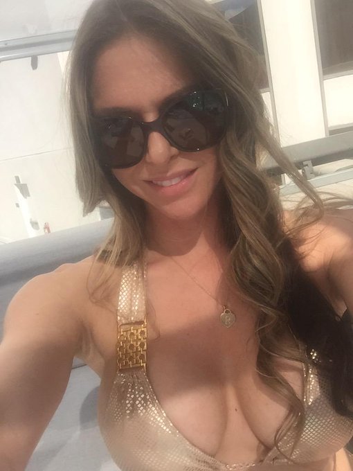 Yayyyy I'm back - I think http://t.co/P2j7Ri7XqJ<a href="/tag/lollipop"class="tags"><span>#lollipop</span></a><a href="/tag/gysot"class="tags"><span>#gysot</span></a><a href="/tag/watchthefight"class="tags"><span>#watchthefight</span></a><a href="/tag/joshsayshell"class="tags"><span>#joshsayshell</span></a>