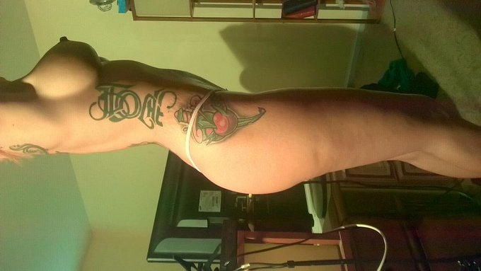 Can I make it to 160 squats today? http://t.co/Picek0eV0a