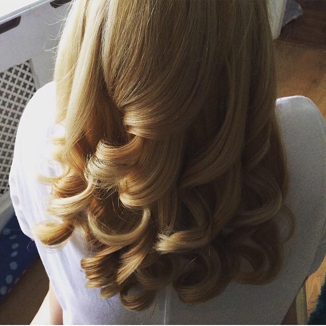 iGlamourr's tweet photo. Hair apps for Thursday &amp; Friday remaining http://t.co/y5Od4VOgQd
